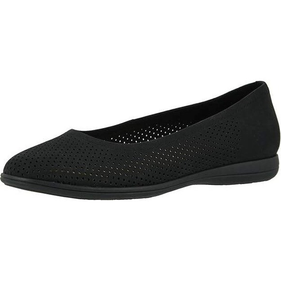 Trotters Shoes - Women's Trotters Darcey Perforated Flats Black 7.5M New With Tags